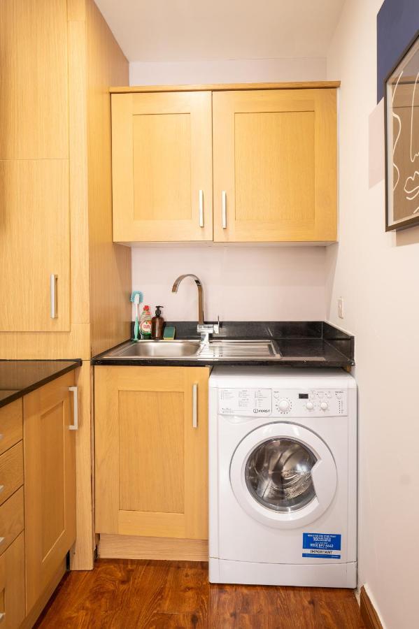 Reef9 - Modern Central Flat, 5 Mins From Beach, Centre And Bournemouth International Centre Eksteriør billede