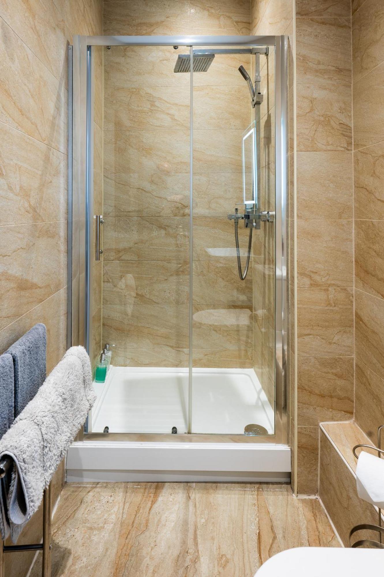 Reef9 - Modern Central Flat, 5 Mins From Beach, Centre And Bournemouth International Centre Eksteriør billede